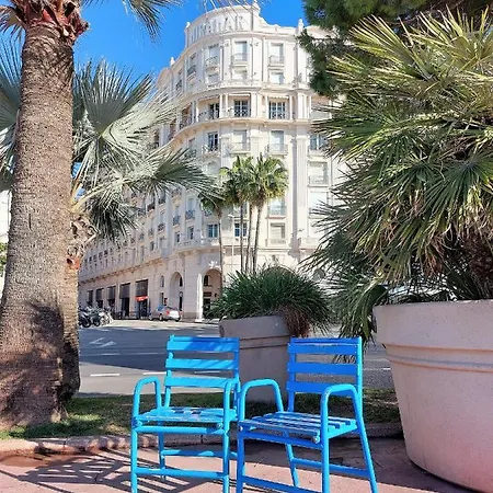 Palais Miramar - Croisette - Across The - Next To Carlton *