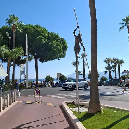 Luxurious Elegant Apartment In Palais Miramar On Croisette, Cannes