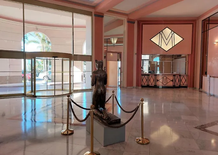 Palais Miramar - Croisette - Across The - Next To Carlton Канны