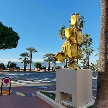 Croisette - Palais Miramar - Across The - Next To Carlton